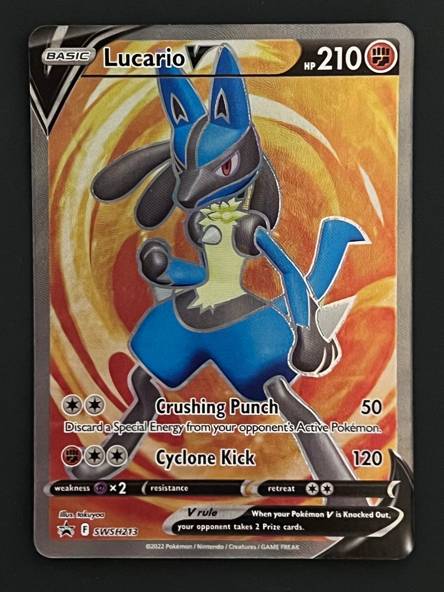 Lucario V - SWSH213 Holo Promo Black Star