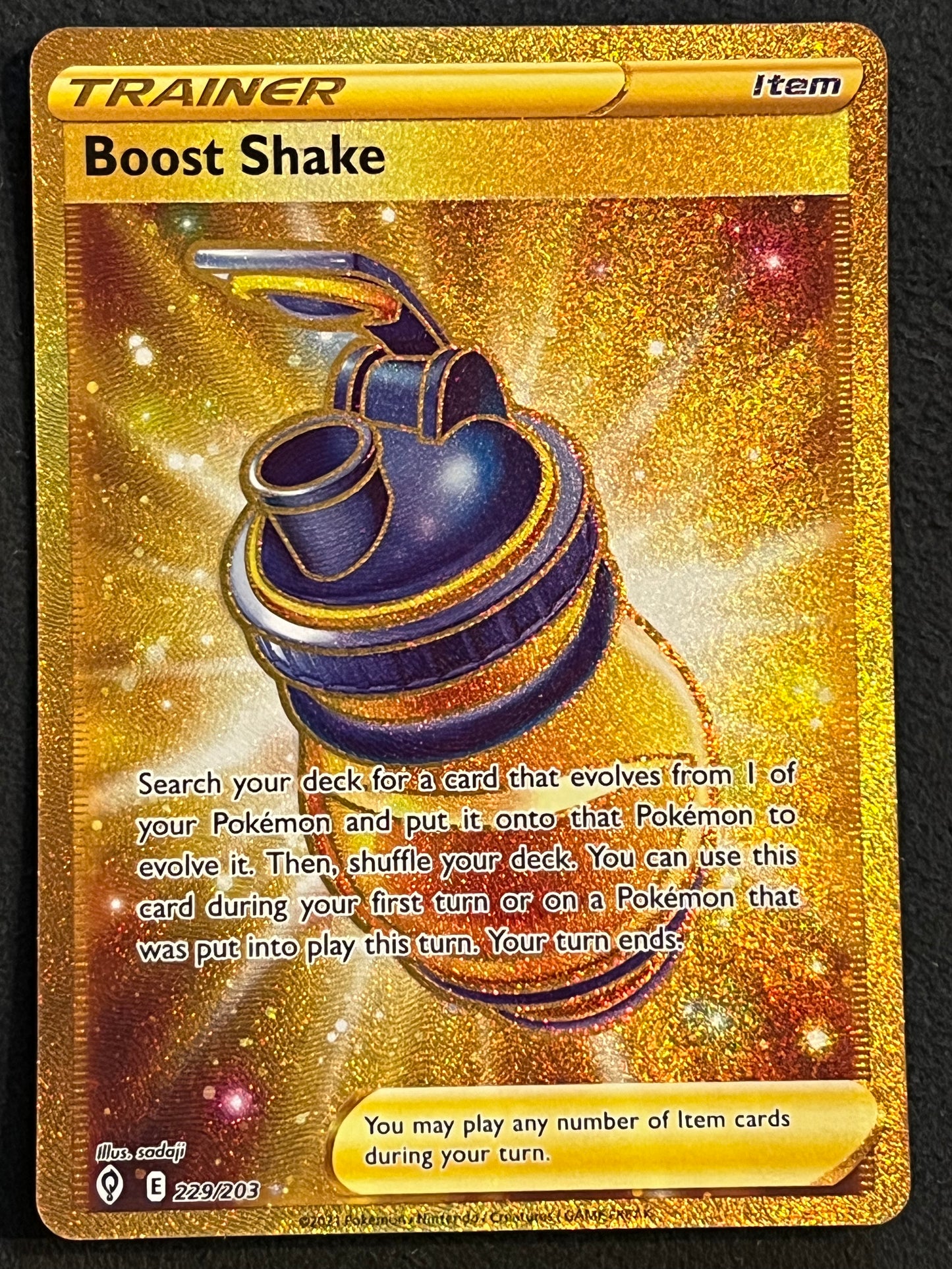 229/203 Boost Shake - Evolving Skies Gold Secret Rare