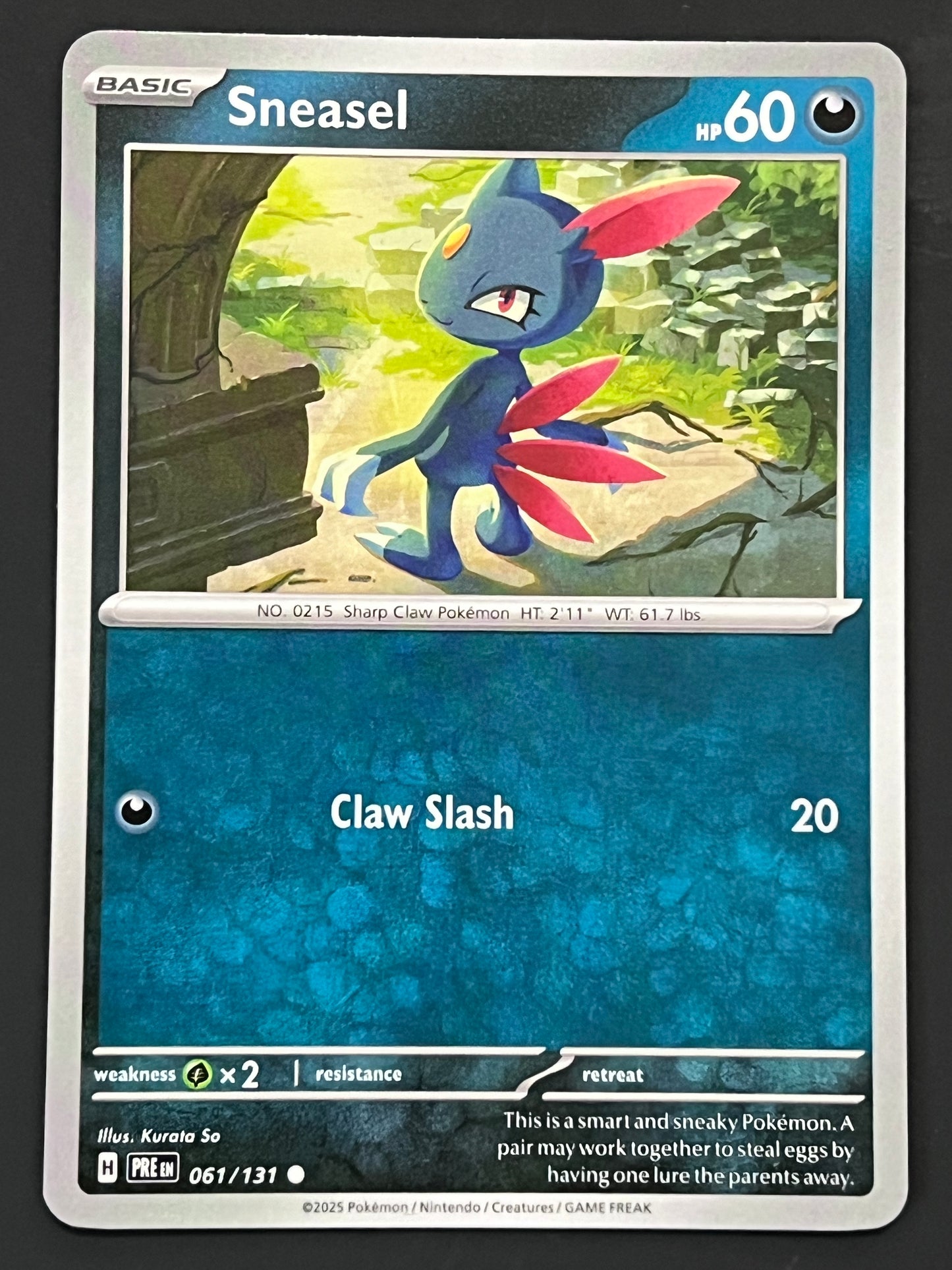 061/131 Sneasel - Pokémon Prismatic Evolutions Common