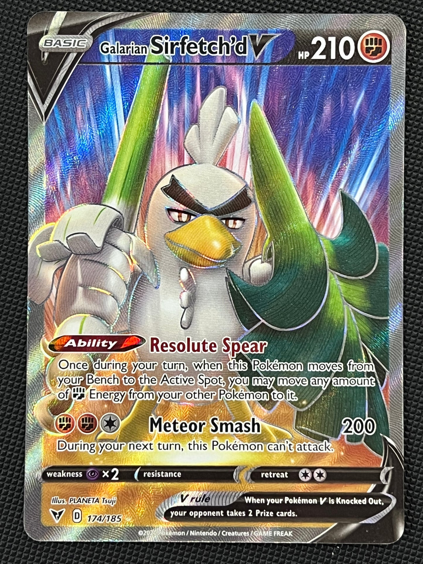 174/185 Galarian Sirfetch’d V - Pokémon Vivid Voltage Full Art